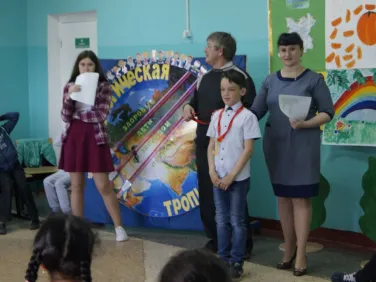 Лагерь дневного пребывания «Радужный город» на базе Базинской основной общеобразовательной школы им Н. В. Сутягина